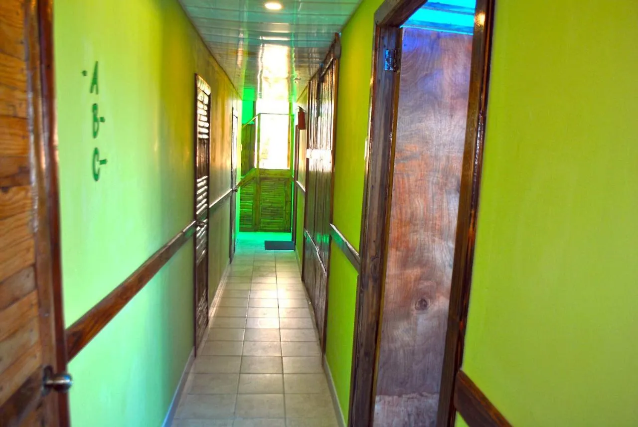 Hostel Eco Πούντα Κάνα 0*,